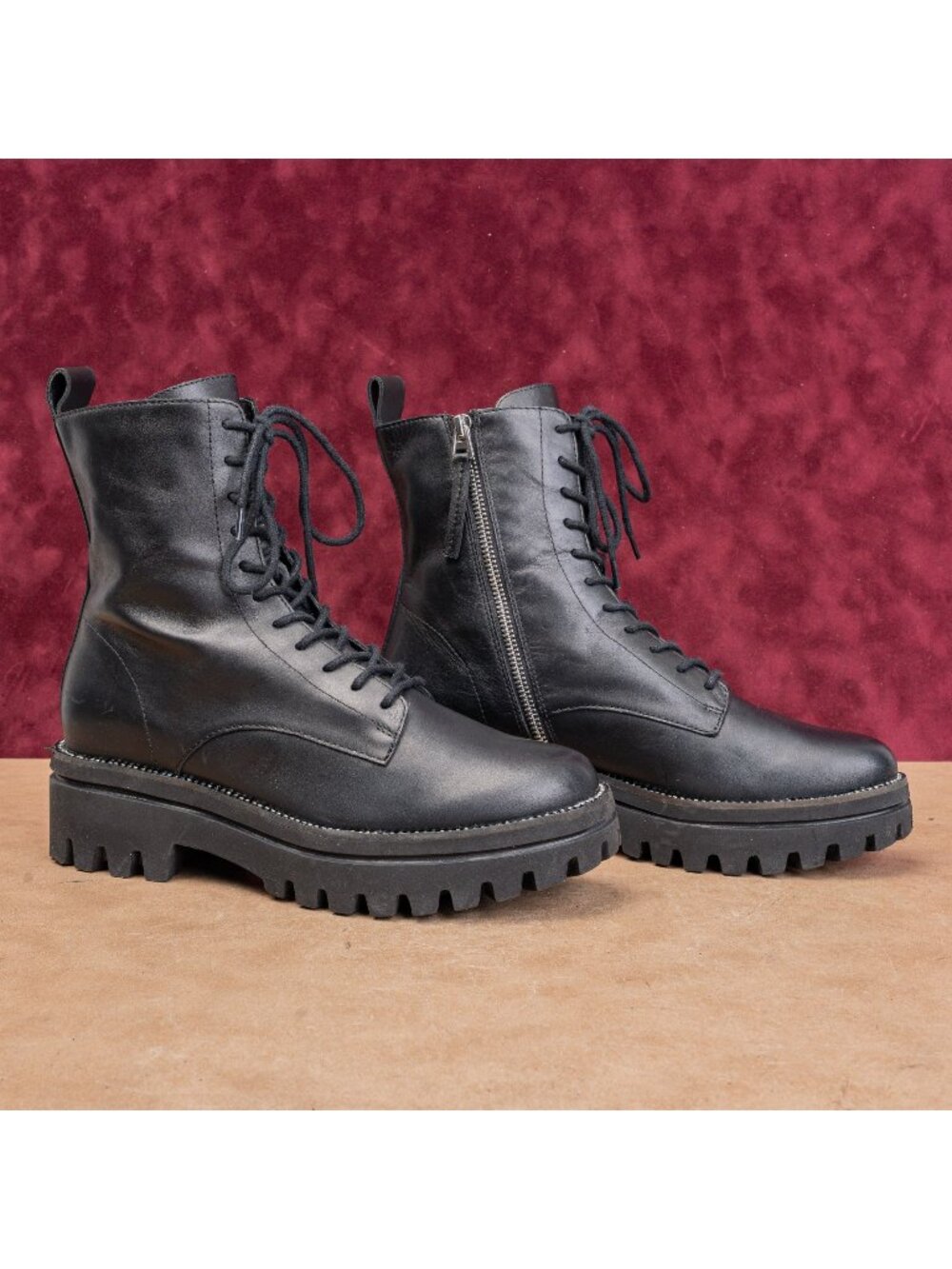 Dolce Vita Women Black Lace-up Leather Zip Rhinestones Combat Platform Boots 9
